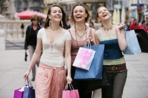 girls shopping
